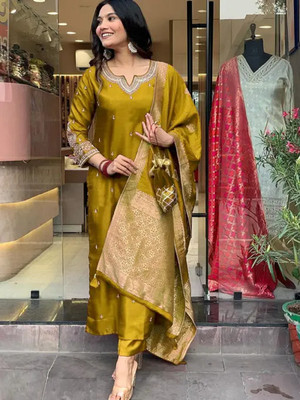 Sanila Embroidered Kurta, Trouser/Pant & Dupatta Set
