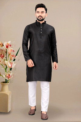 SHIVGARMENT Men Solid Straight Kurta(Black)