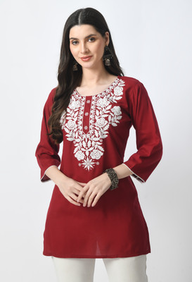 Divastri Women Chikan Embroidery Straight Kurta(Red)