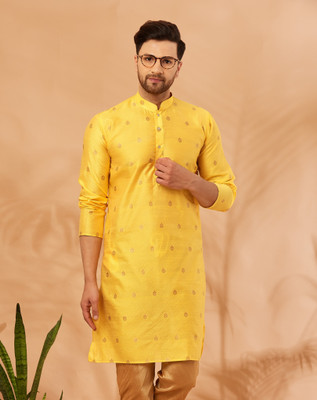 ARMAAN ETHNIC Men Self Design Straight Kurta(Yellow)