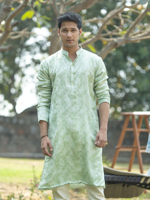 VASTRAMAY Men Printed, Self Design Straight Kurta(Green)