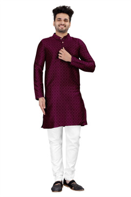 Nnc Men Embroidered Straight Kurta(Maroon)