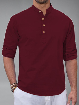 Yugnik Men Solid Straight Kurta(Maroon)