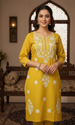 MADIHA CHIKANKARI Women Embroidered Straight Kurta(Purple)