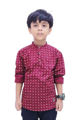 MADE IN THE SHADE Boys Printed Straight Kurta(Maroon)