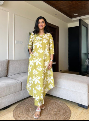 Krishna Enterprises Women Kurti Pant Set