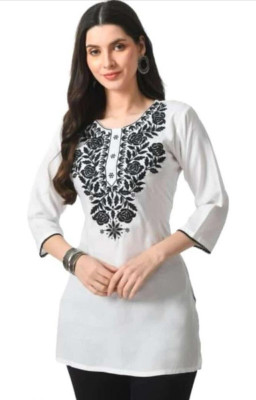 HouseOfCommon Women Embroidered Straight Kurta(White)