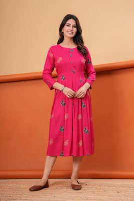 DCEE PLUS Women Floral Print Flared Kurta(Pink)
