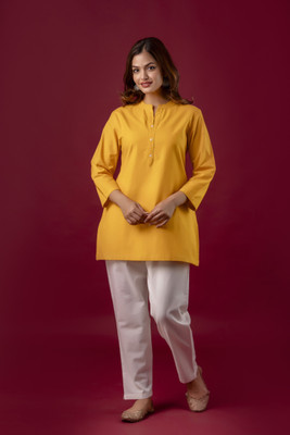 Anmi Solid Women Straight Kurta(Yellow)