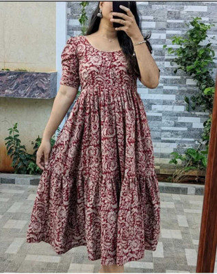 HIRDAY CREATION Women Floral Print Flared Kurta(Maroon)