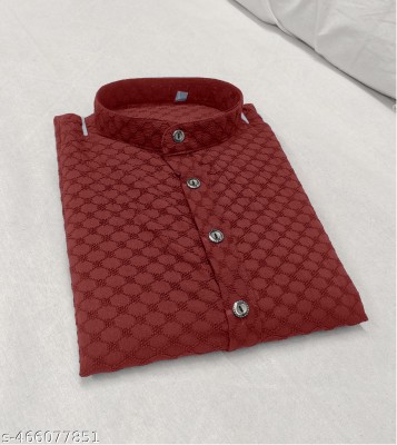 Ladli Trends Men Embroidered Pakistani Kurta(Maroon)