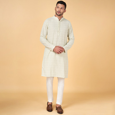 Indus Route by Pantaloons Men Embroidered A-line Kurta(Green)