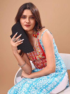 Youthnic Women Embroidered Straight Kurta(Light Blue)