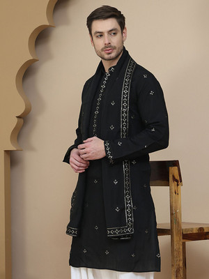 Jompers Men Embroidered Straight Kurta(Black)