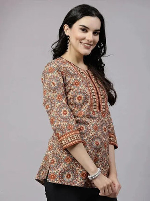SHAKUDI FASHION Women Printed Straight Kurta(Multicolor)