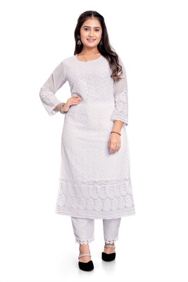 ZAZADIYA Women Chikan Embroidery Straight Kurta(White)