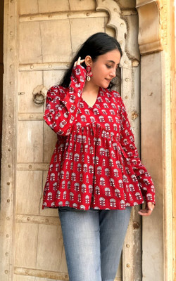 Arisu Creation Women Floral Print Anarkali Kurta(Red)
