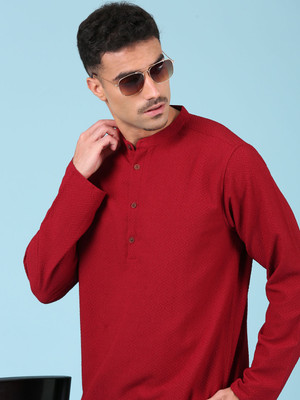 Voroxy Men Solid Straight Kurta(Red)