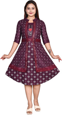 I Q Women Striped, Geometric Print, Embellished, Printed A-line Kurta(Purple)