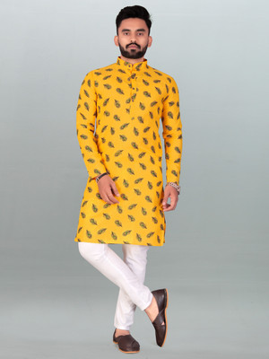 Svatantra Men Printed Straight Kurta(Yellow)