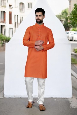 G7 FASHION Men Solid Straight Kurta(Orange)