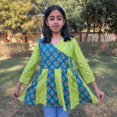 Baal Leela Girls Printed A-line Kurta(Multicolor)