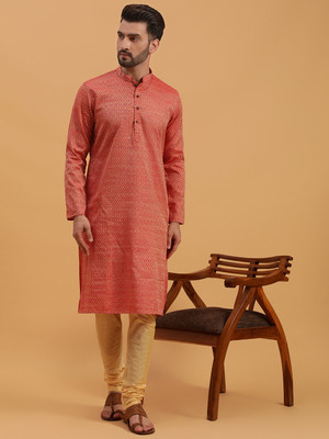 Namaskar Men Solid Straight Kurta(Red, Gold)