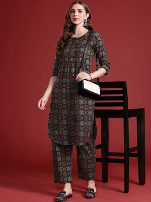 ANOUK Women Embroidered Straight Kurta(Multicolor)