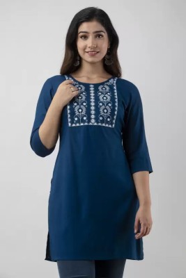 VCARTS Women Embroidered Straight Kurta(Blue)