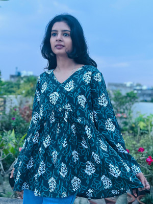 Qluture Women Printed A-line Kurta(Green)