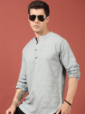 Voroxy Men Solid Straight Kurta(Grey)