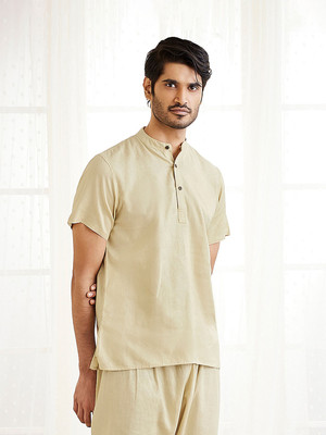 VASTRAMAY Men Solid Straight Kurta(Beige)