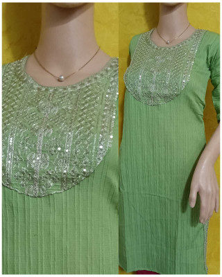 Josh Women Solid Straight Kurta(Green)