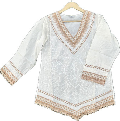 Werandsons Women Embroidered Tunic Kurta(White)