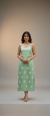 PehnaVastra Fabriks Women Embroidered, Chikan Embroidery Straight Kurta(Light Green)