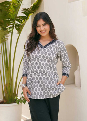 ESTROX Women Floral Print A-line Kurta(White)