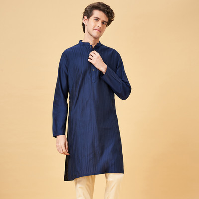 Indus Route by Pantaloons Men Dyed/Ombre Straight Kurta(Blue)