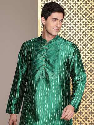 House of Pataudi Men Printed Straight Kurta(Green)