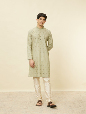 MANYAVAR Men Self Design Straight Kurta(Green)
