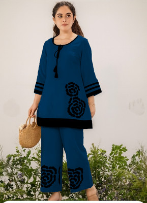 NAIDA Women Chikan Embroidery, Striped A-line Kurta(Dark Blue, Black)