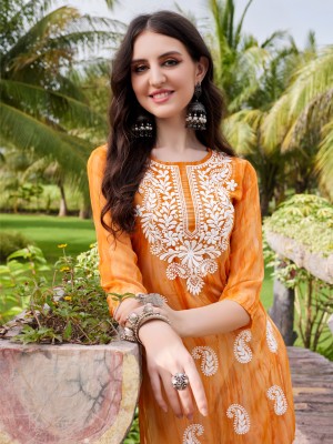 Youthnic Women Embroidered Straight Kurta(Orange)