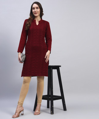 DUCOHIVE Women Self Design Straight Kurta(Maroon)