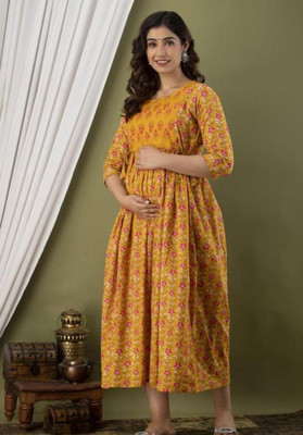 Nazarana Women Floral Print Flared Kurta(Orange)