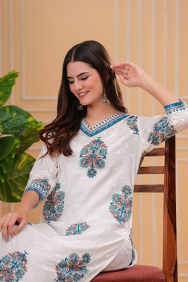 BKApparels Women Printed Straight Kurta(Blue)