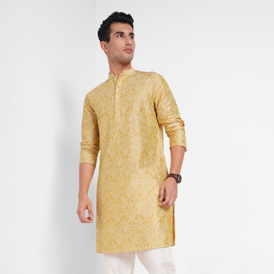 Indus Route by Pantaloons Men Solid A-line Kurta(Red)