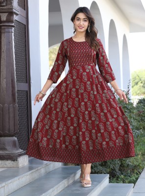 skr fashion Women Printed A-line Kurta(Maroon, Black, Beige)