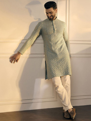 House of Pataudi Men Geometric Print Straight Kurta(Green)