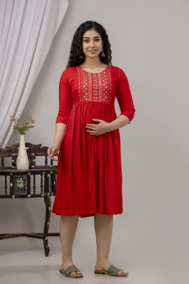 Priyas Creation Women Embroidered A-line Kurta(Red)