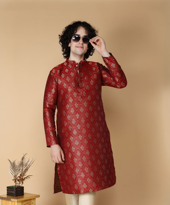 Namaskar Men Printed Straight Kurta(Red)