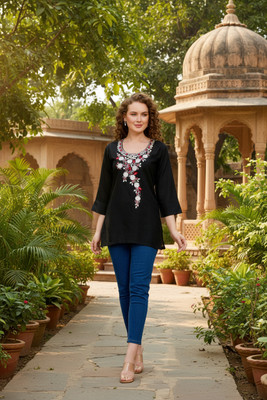Sufiana Women Embroidered Flared Kurta(Black)